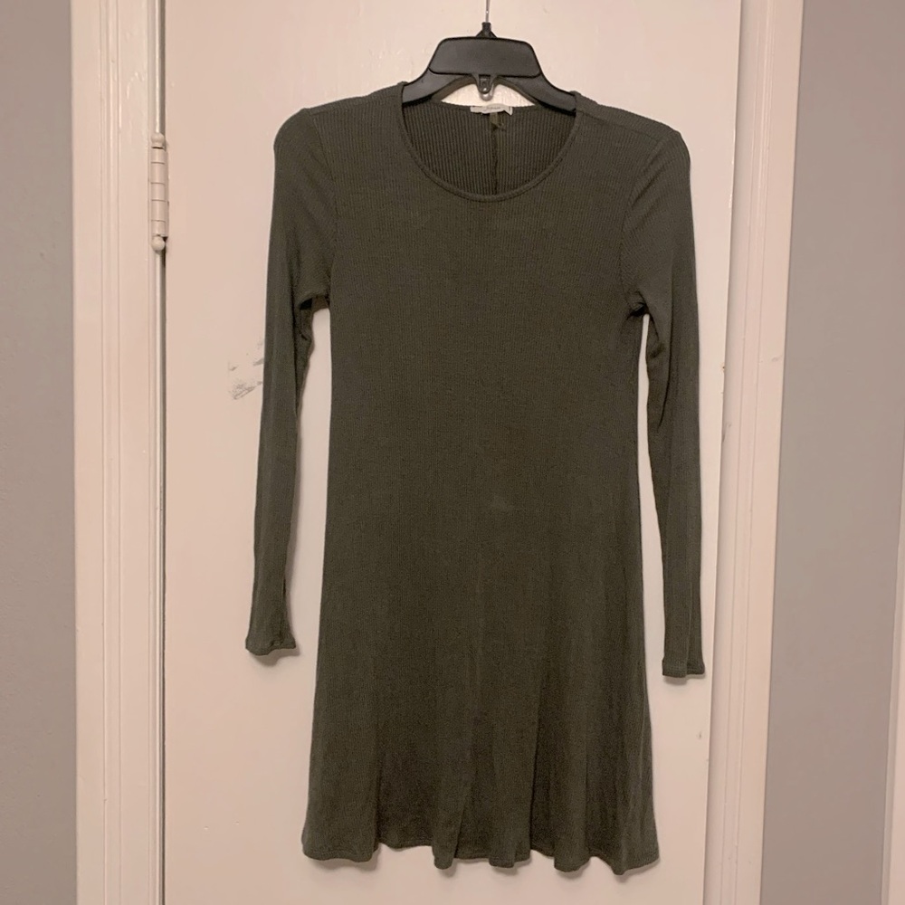 Soprano Women’s olive green ribbed, long-sleeve thin sweater type dress in XS.
